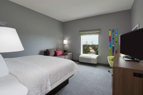 Hampton Inn By Hilton Fort Lauderdale Pompano Beach FL image 2
