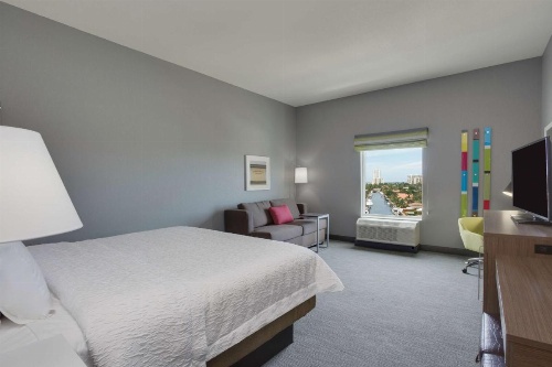 Hampton Inn By Hilton Fort Lauderdale Pompano Beach FL image 7